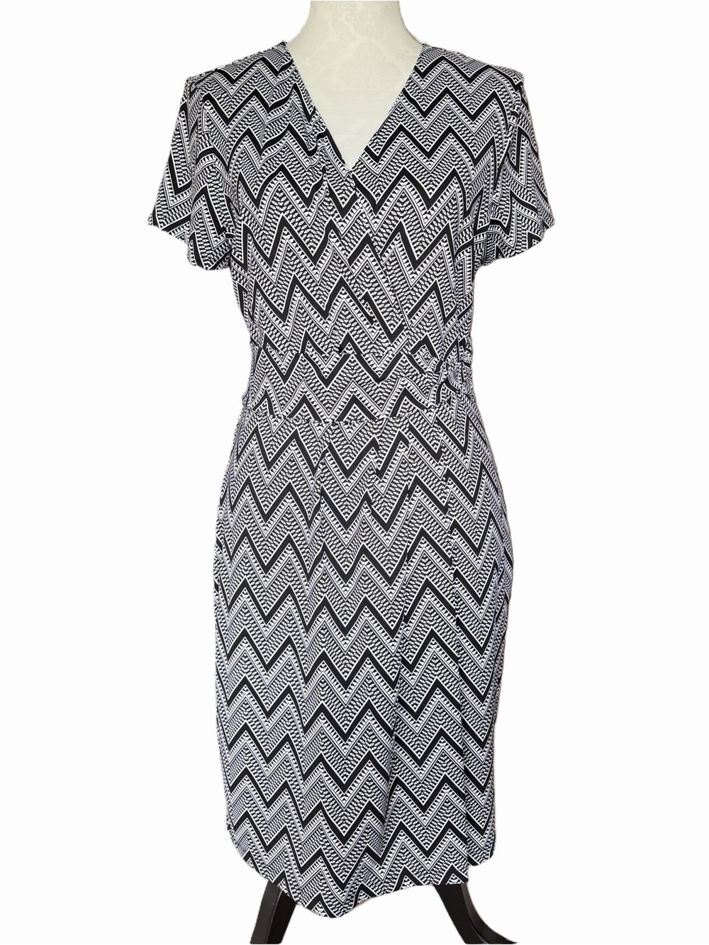 Talbots Petite Medium Black & White Chevron Sheath Dress NWT | Size PL